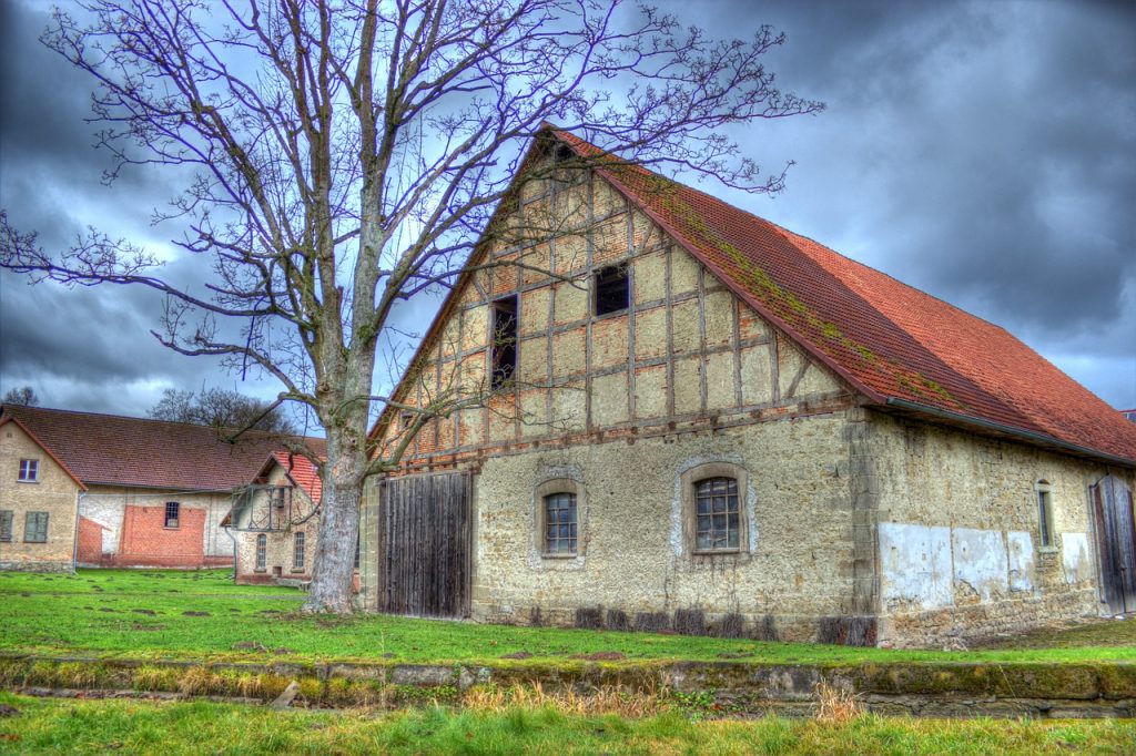 Que couvre l'assurance bâtiment agricole ?